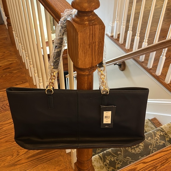 NWT Tommy Hilfiger genuine leather Navy blue tote w/gold hardware. - Picture 7 of 7